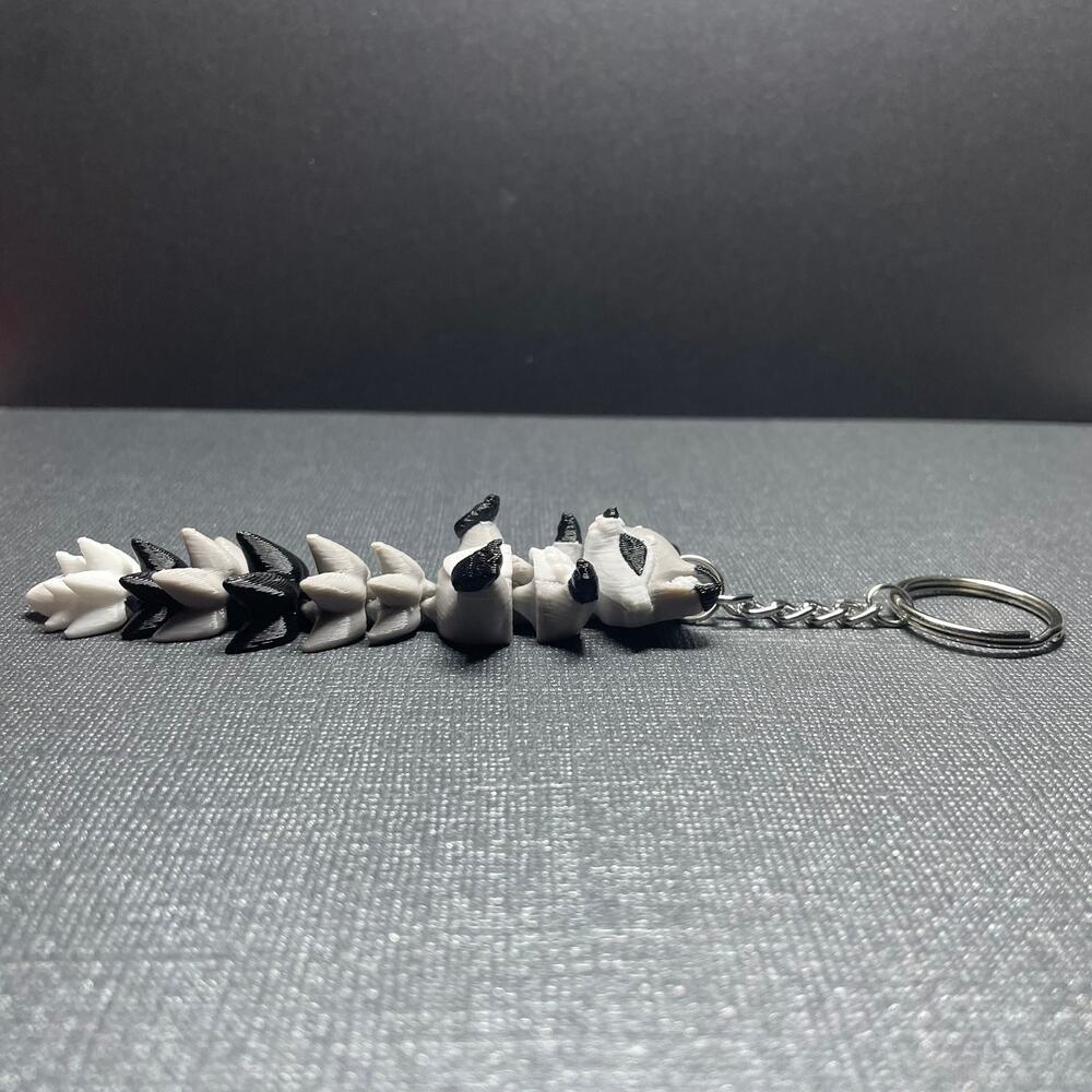 3D Printed Raccoon Key Ring - Picture 6 of 6